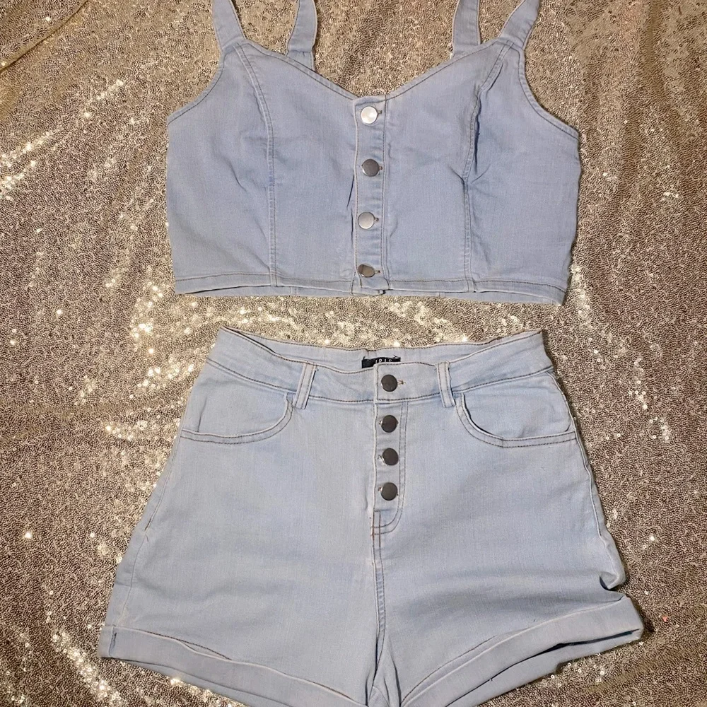 Matching set 🤍✨✨ - Picture 3 of 4